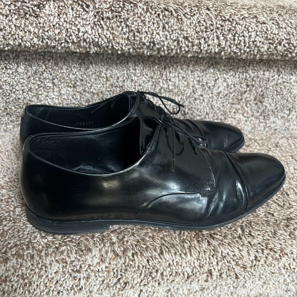 Prada Men\'s Black Leather Cap Toe Oxfords. main image 14